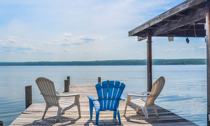 Lodi Cottage | The View at Lodi Point - Cozy Comfort On Level Lake Front!