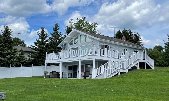Eagle Lake Ski Chalet | THE VIEW - sleeps up to 11!