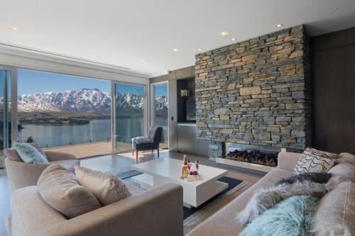 Fernhill Villa | The Views and Spa by Staysouth