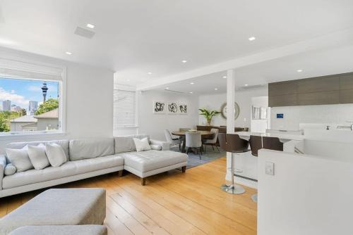 Freemans Bay Villa | The Villa on Anglesea