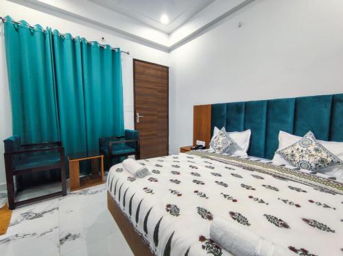 Tapovan Hotel | The Vinayak by Le Pension Stays