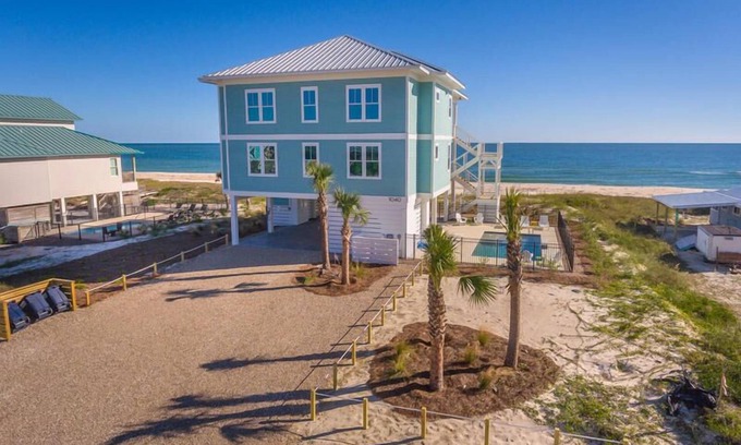 East End House | THE WAIT IS OVER! PAPAW'S SANDBOX IS READY!