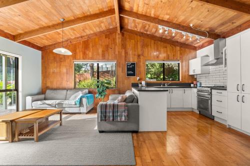 Onemana House | The Wee Bothy - Onemana Holiday Home