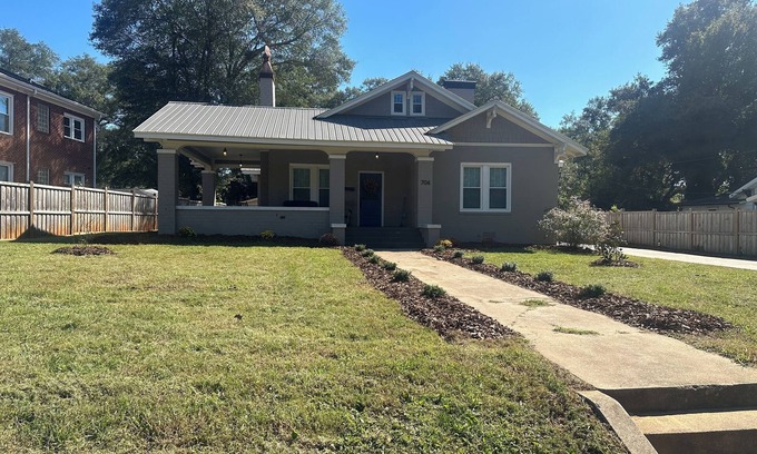 Shelby House | The Wisteria House invites you to relax and enjoy!