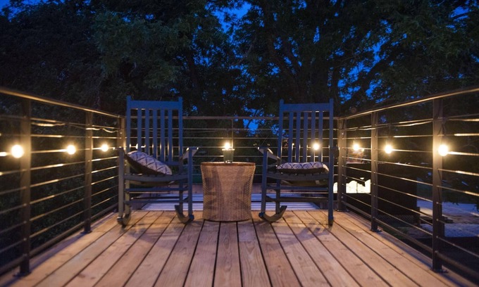 Waco House | The Woods- Container Tiny House 12 min to Magnolia Baylor Downtown