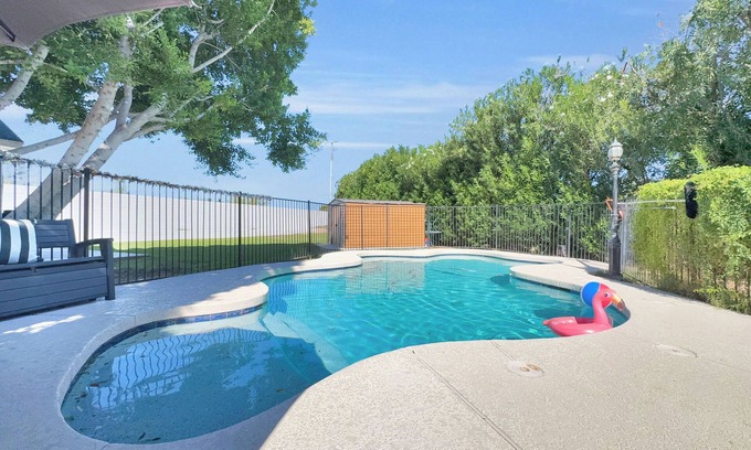 Mesa Apartment | The Zen Den Studio 1nPool-Gym