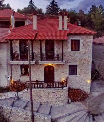 Valtesiniko House | Thea Valtessinikou