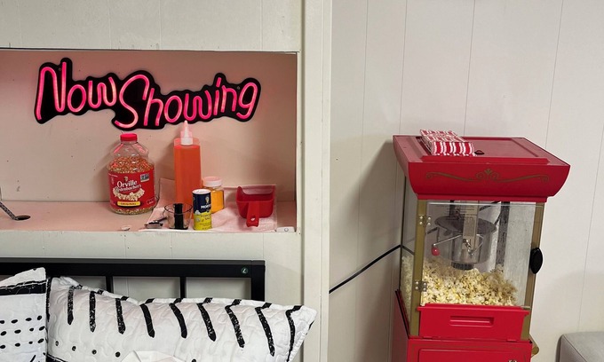 Spokane House | Theater Vibes with 7 Comfy beds!