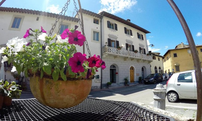 Vico d'Elsa Apartment | Think Green