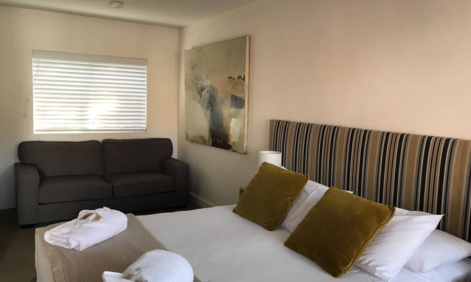 Thirroul Hotel | Thirroul Beach Motel