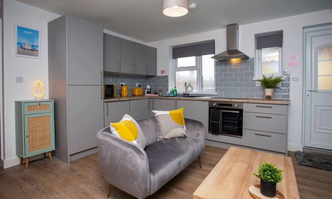 Whitley Bay Apartment | This apartment is a 1 bedroom(s), 1 bathrooms, located in Tyne and Wear, England.