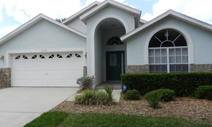 Florida Central Atlantic Coast House | This charming country pool home is so cozy and homey! Perfect location for maximum fun! (MAG16153)