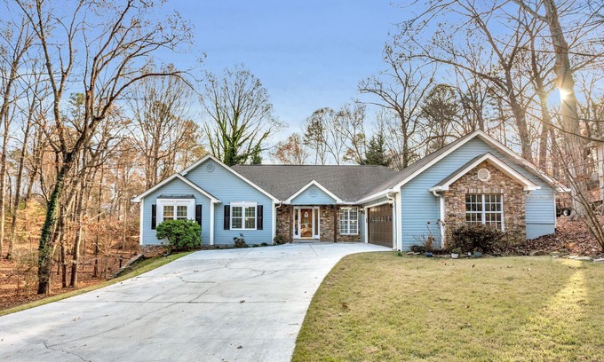 Gainesville House | This home has everything! Over 5000 sq ft of living space!