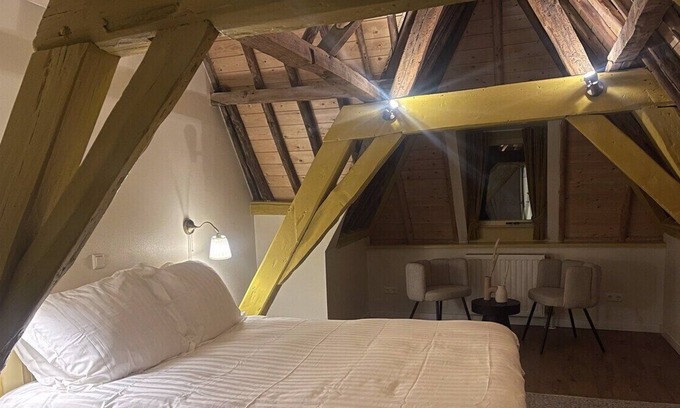 Delft House | This hotel is a 1 bedroom(s), 1 bathrooms, located in Delft, Zuid-Holland.