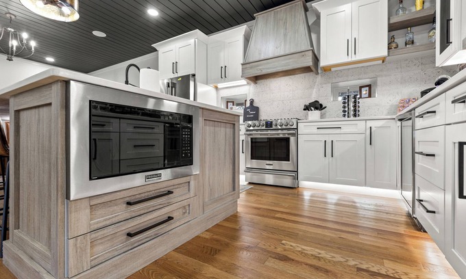 Frankfort House | This house is a 3 bedroom(s), 2.5 bathrooms, located in Frankfort, KY.
