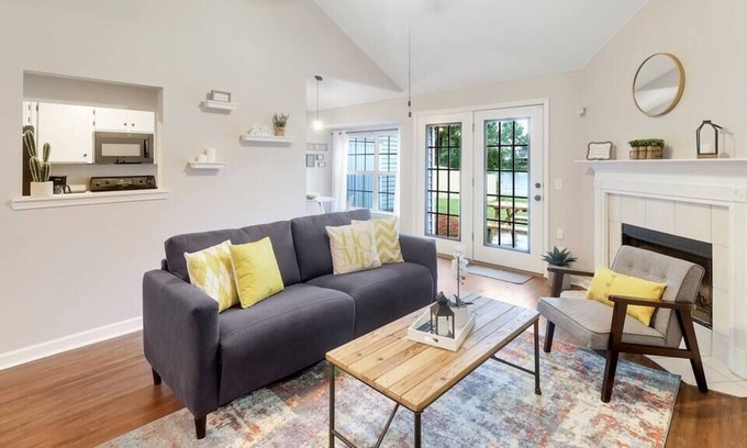 Pooler House | This house is a 4 bedroom(s), 2 bathrooms, located in Pooler, GA.