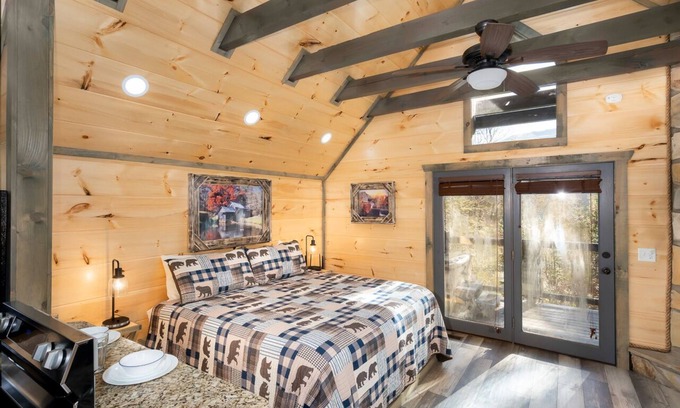 Pittman Center Cabin | This one room STUDIO is Ideal for a Special Romantic getaway.