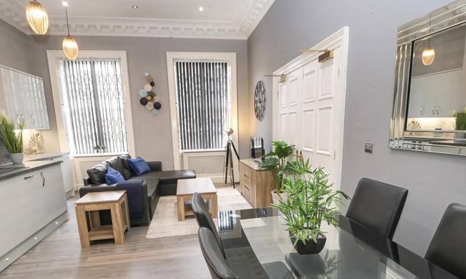 Wakefield Apartment | This serviced apartment is a 1 bedroom(s), 1 bathrooms, located in West Yorkshire, England.