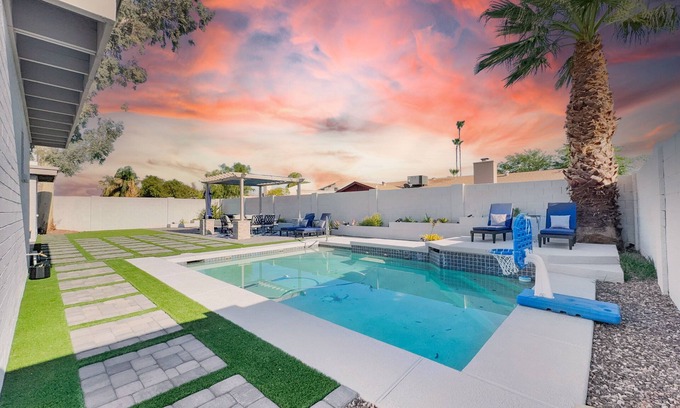 North Mountain House | This Yard Is Cool Y'all! Hot Pool! Game Room!