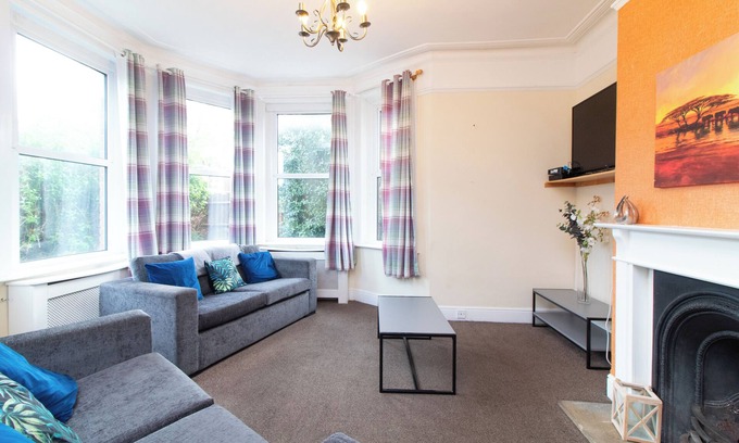 Shirley House | Thornbury Guest House Room 7