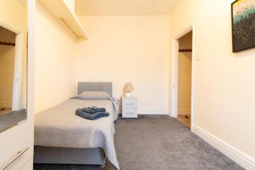 Shirley House | Thornbury Guest House Room 6