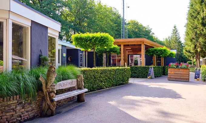 Vaassen Apartment | three bedroom apartement at Holidaypark De Bosrand located in Vaassen