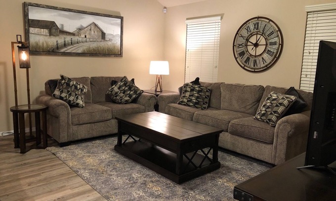 Newcastle House | Three-bedroom home in quiet neighborhood but close to OK City and Norman
