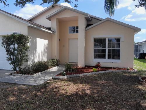 Clear Creek Villa | Three-Bedroom House in Clear Creek