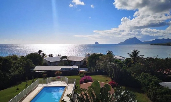 Quartier Desert Apartment | ti'bakoua sainte luce swimming pool and beaches