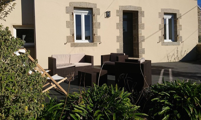 Guisseny House | Ti Bihan Mammig Reina 4 Personnes. Proche du Bourg et de la Plage