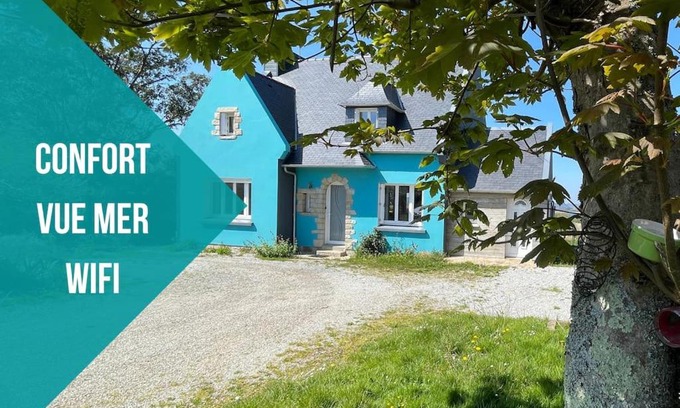 Lanveoc House | TI GLAS - La maison bleue