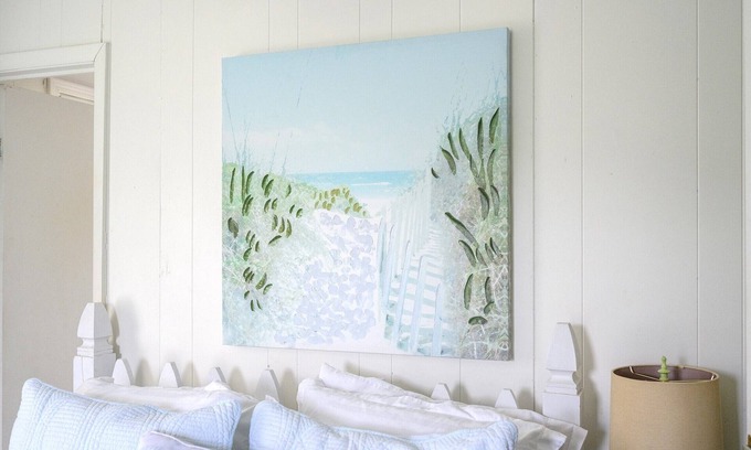 Tybee Island Cottage | Tidal Creek Marsh Views. Pets welcome, fenced yard