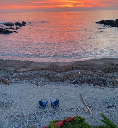 Ogunquit Apartment | Tide's Edge Oceanfront Condo