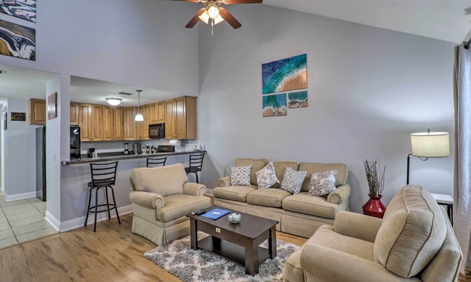 Tallahassee House | Tidy Tallahassee Townhome ~ 7 Mi to Downtown!