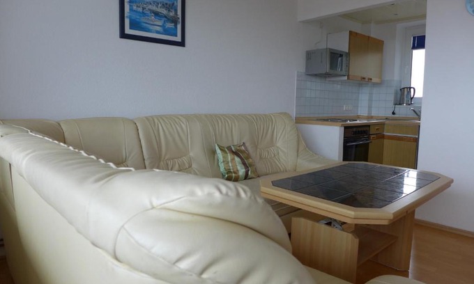Horum Apartment | Tief 10 Austernfischer 708