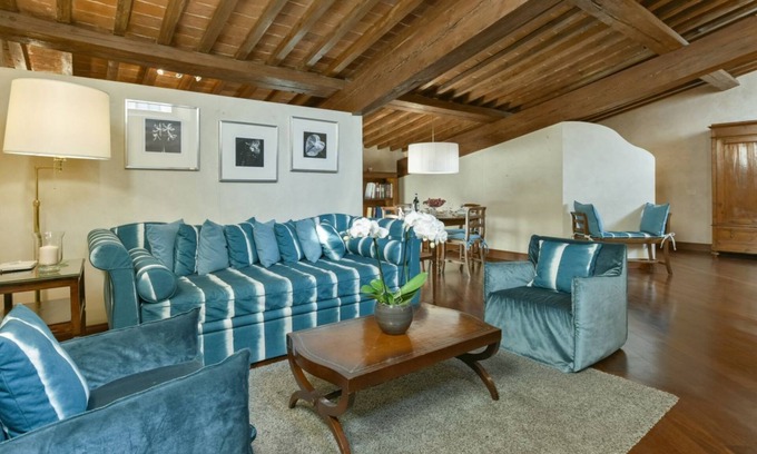 Santo Spirito Apartment | Tiepolo romantic penthouse in the Oltrarno