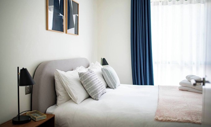 Fulham Broadway Apartment | Tiffany | Luxury 4BR, 2Bath, Apartments in Fulham&Chelsea