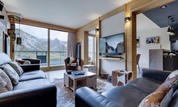Tignes le Lac Apartment | Tignes le Lac - Large Apartment 5 Rooms, 8-10 People, Wifi, Near Shops and Lifts