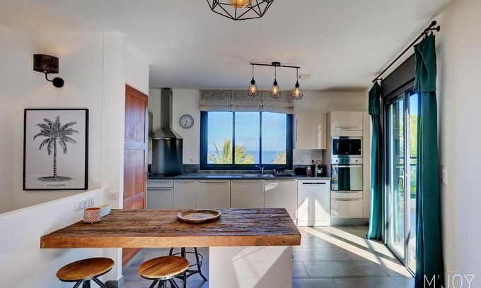 Saint-Leu Villa | TIGOUYA - Maison 135m2 - 2 ch et Jacuzzi