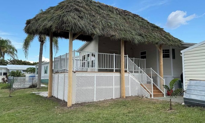 Charlotte Park House | Tiki Hut waterfront house with dock in charming Punta Gorda