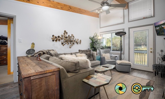Basye Condo | Timber Lodge (#235) On ski slope | Triple-decker bunk beds!
