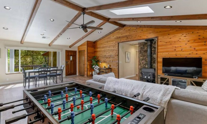 O'Brien House | Timber Lodge a Fully Furnished Home in a Tranquil Forest with Easy Lake Access!