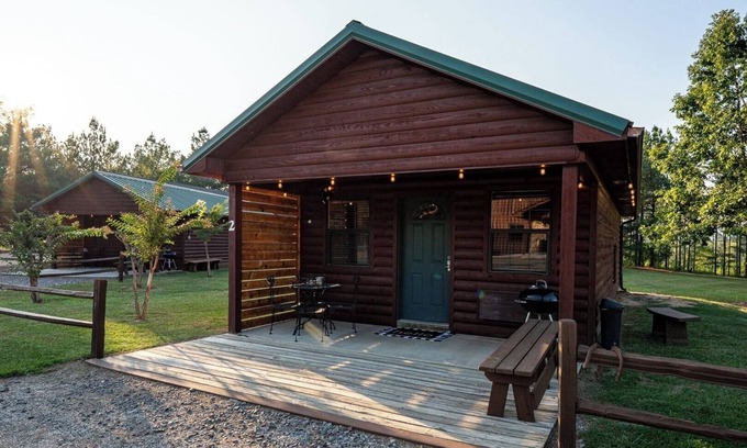 Amity Cabin | Timber Lodge Ranch - Studio 2
