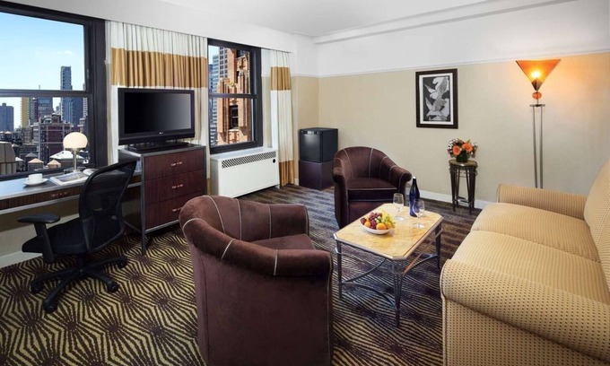 Garment District Hotel | Timeless Charm in Midtown Manhattan Hotel – Near MSG and 5th Avenue