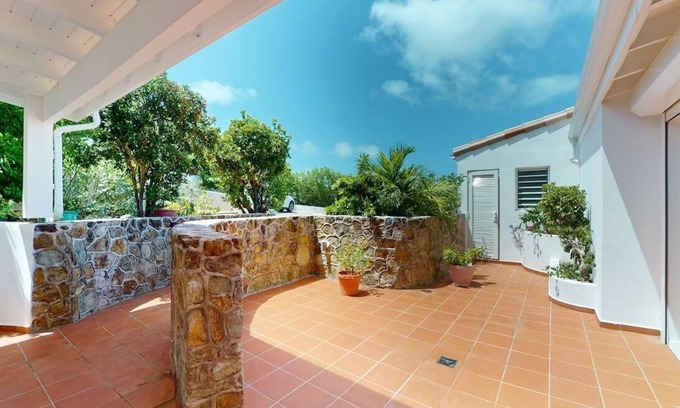 Dawn Beach Estates Villa | Timeless Tides with Ocean Views 3-bdrm 3 bath, Pool, Full AC, Wifi, Dawn Beach.