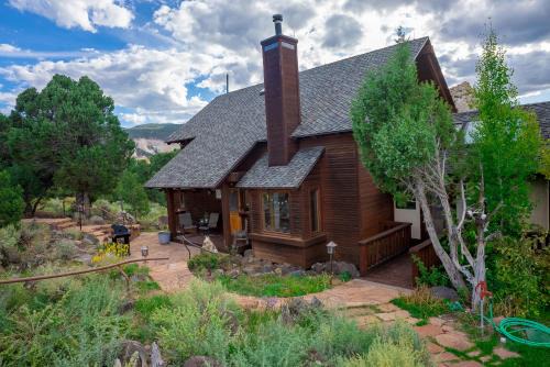 Torrey House | Tiny Creek Retreat