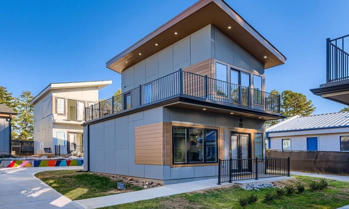 Union City House | Tiny Home Atlanta Retreat