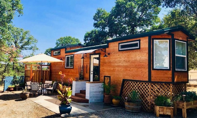 Red Bluff House | Tiny Home in Dibble Creek