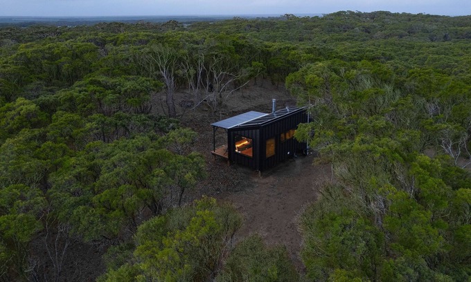 Scott River East House | Tiny House in beautiful and rare location near the coast