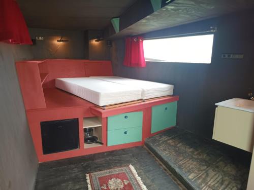 Beverwijk Other | Tiny house The Cinema at sustainable estate near Amsterdam
